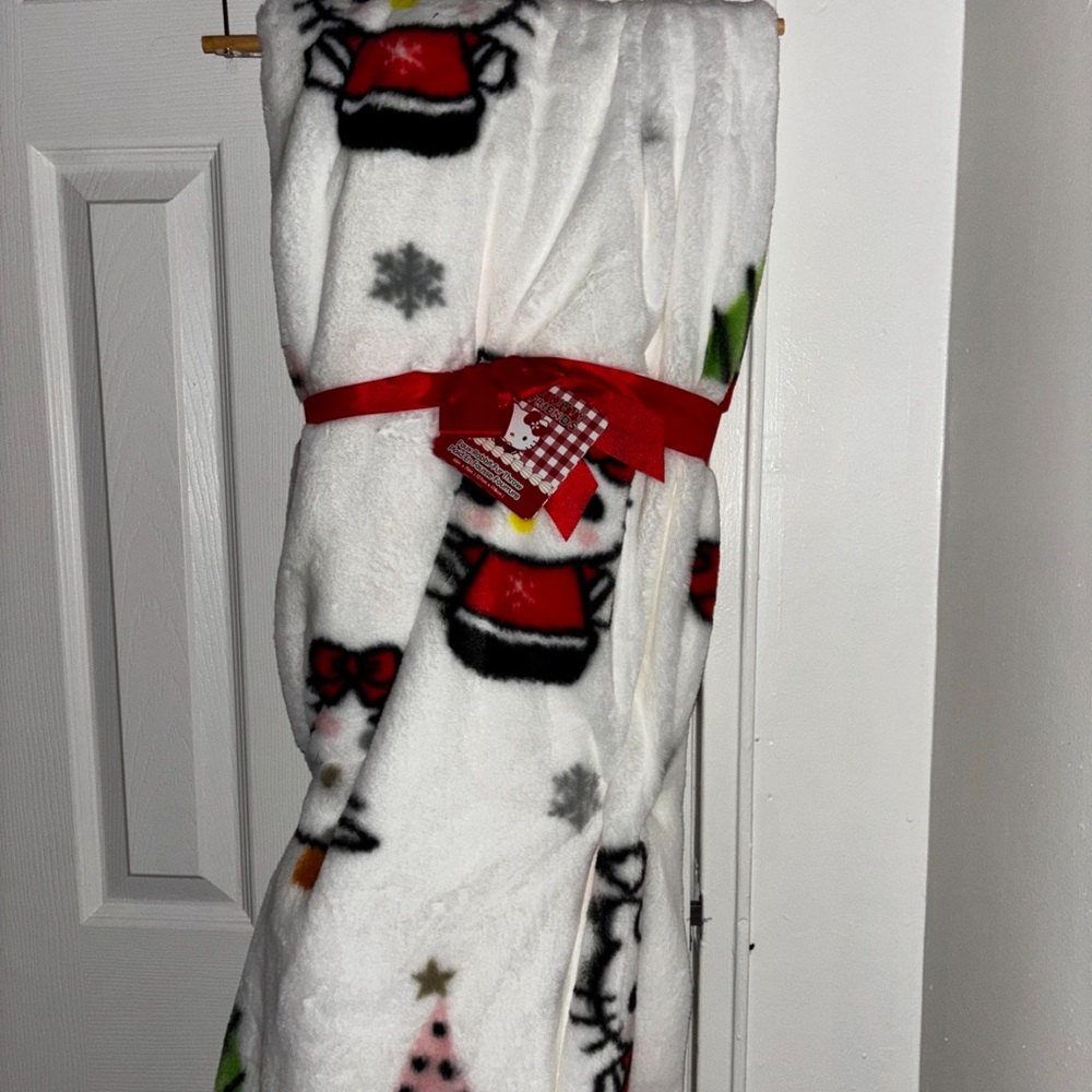 Hello Kitty blanket